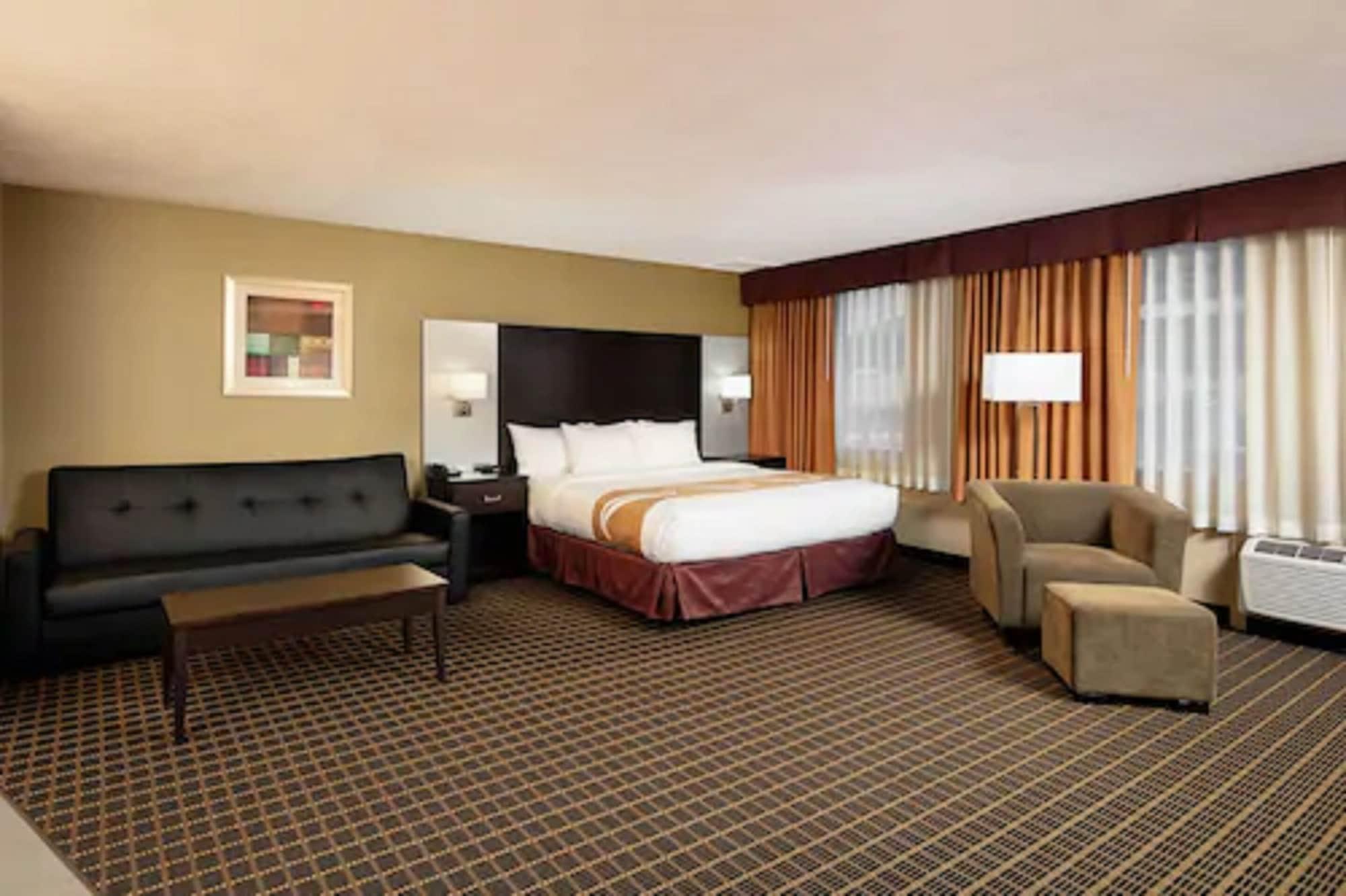 Quality Inn & Suites Downtown Windsor Zewnętrze zdjęcie