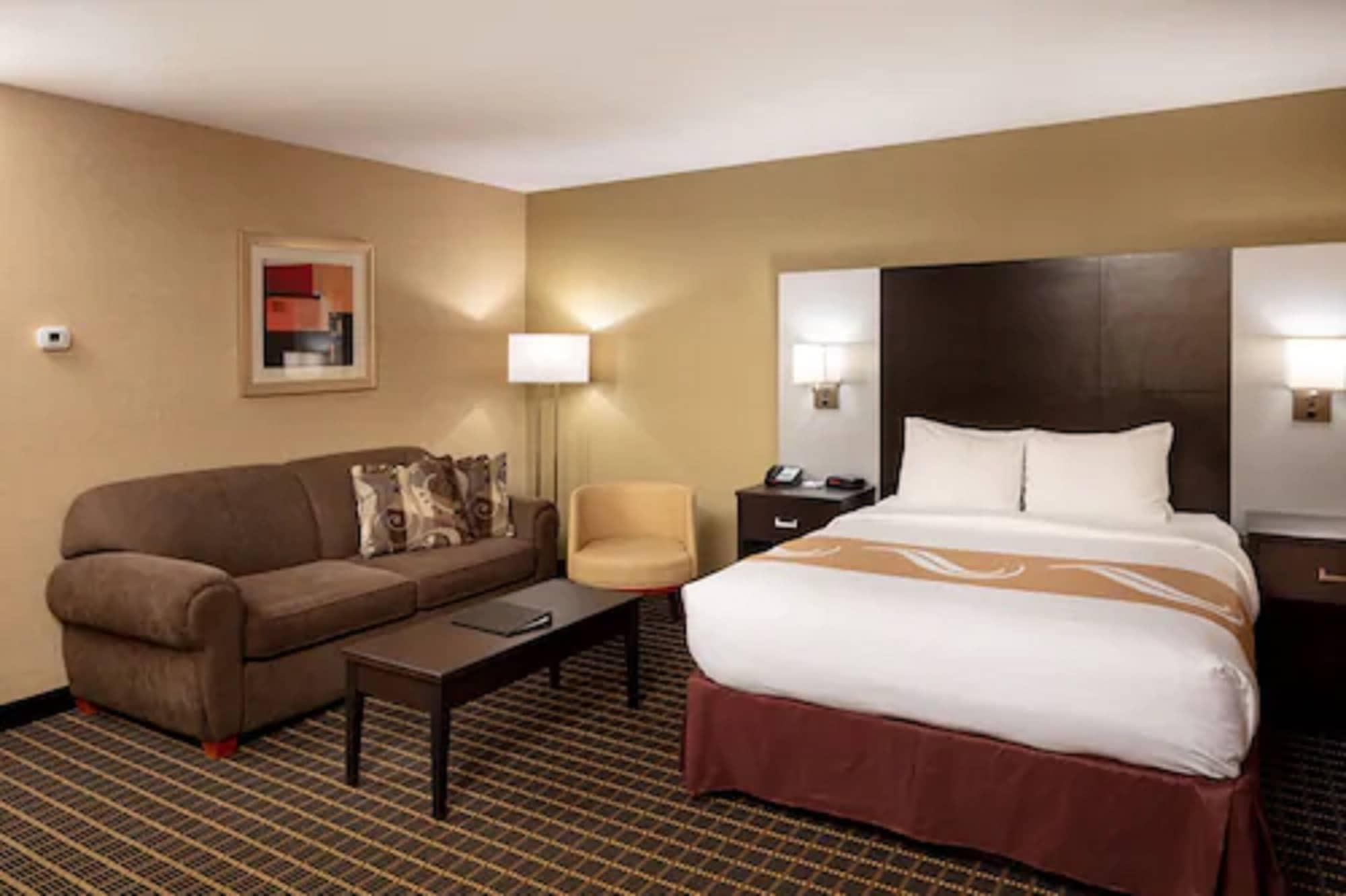 Quality Inn & Suites Downtown Windsor Zewnętrze zdjęcie