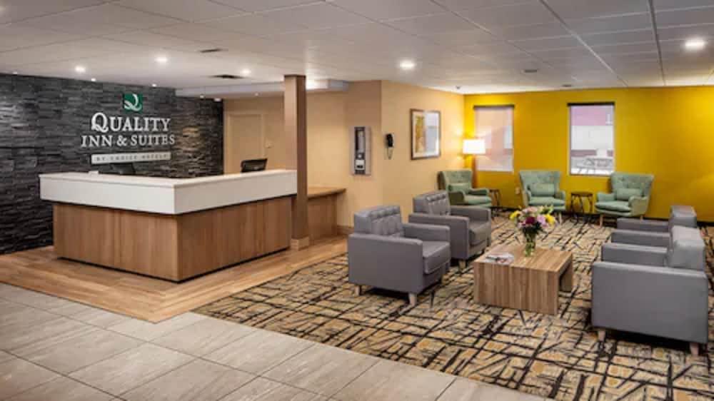Quality Inn & Suites Downtown Windsor Zewnętrze zdjęcie