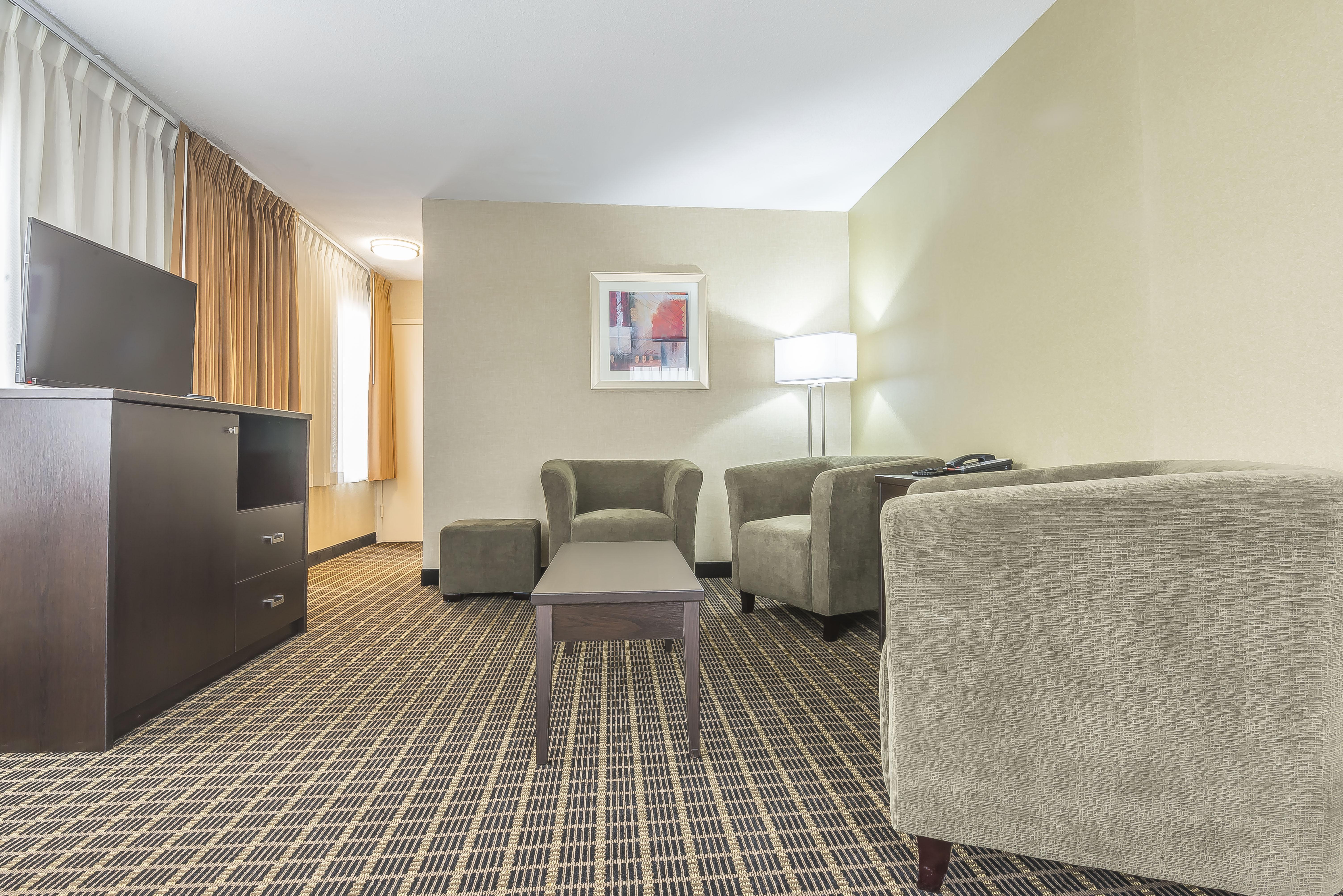Quality Inn & Suites Downtown Windsor Zewnętrze zdjęcie