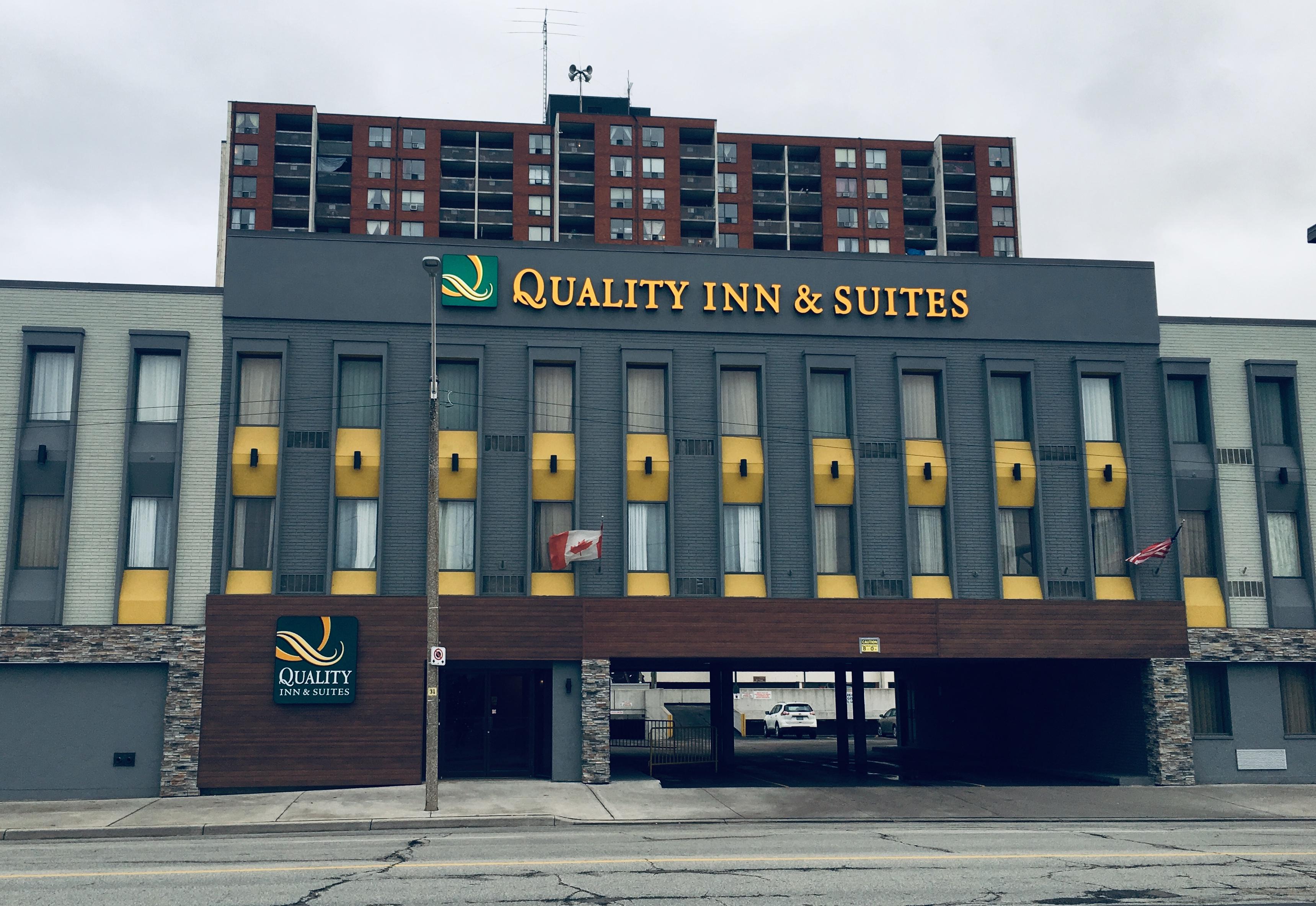 Quality Inn & Suites Downtown Windsor Zewnętrze zdjęcie