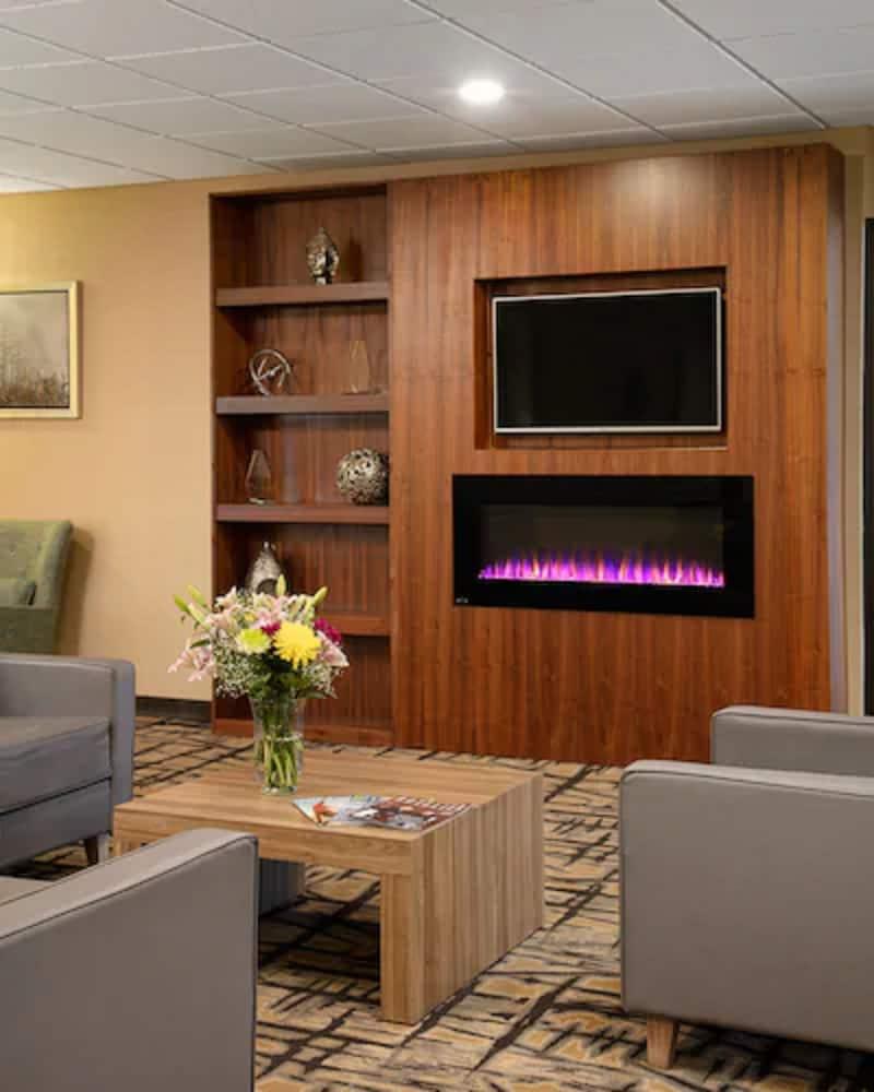 Quality Inn & Suites Downtown Windsor Zewnętrze zdjęcie