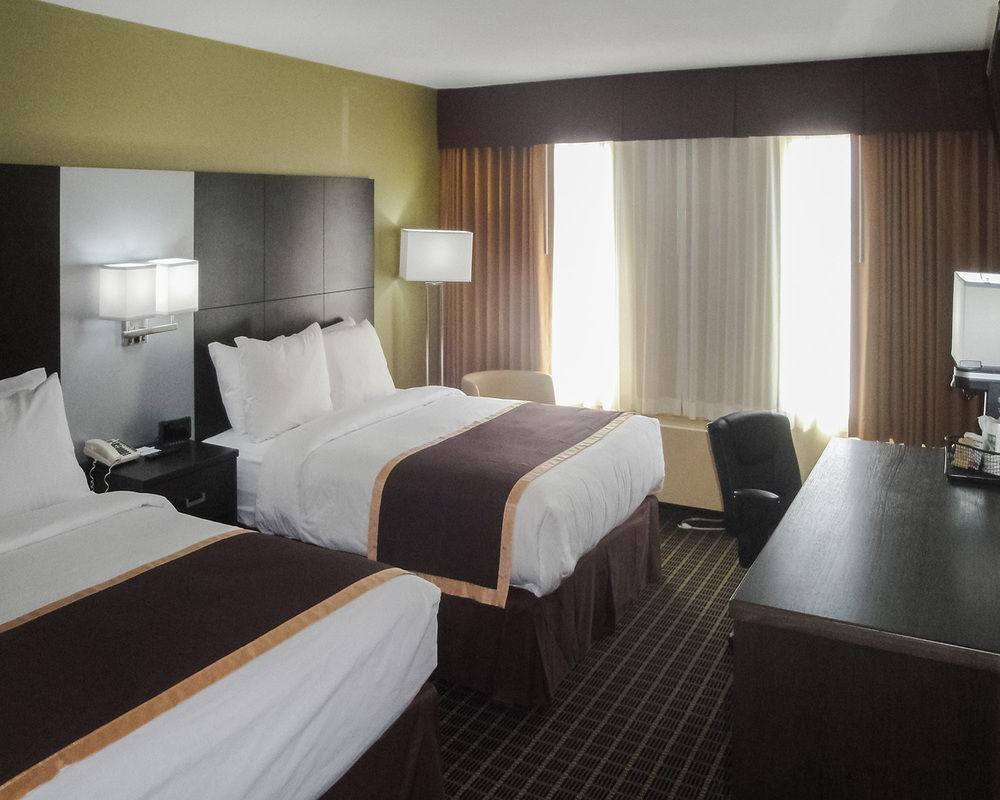 Quality Inn & Suites Downtown Windsor Zewnętrze zdjęcie