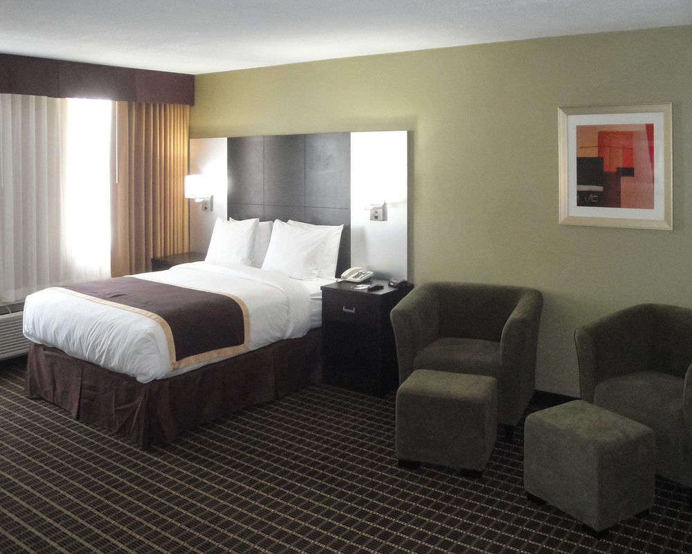 Quality Inn & Suites Downtown Windsor Zewnętrze zdjęcie