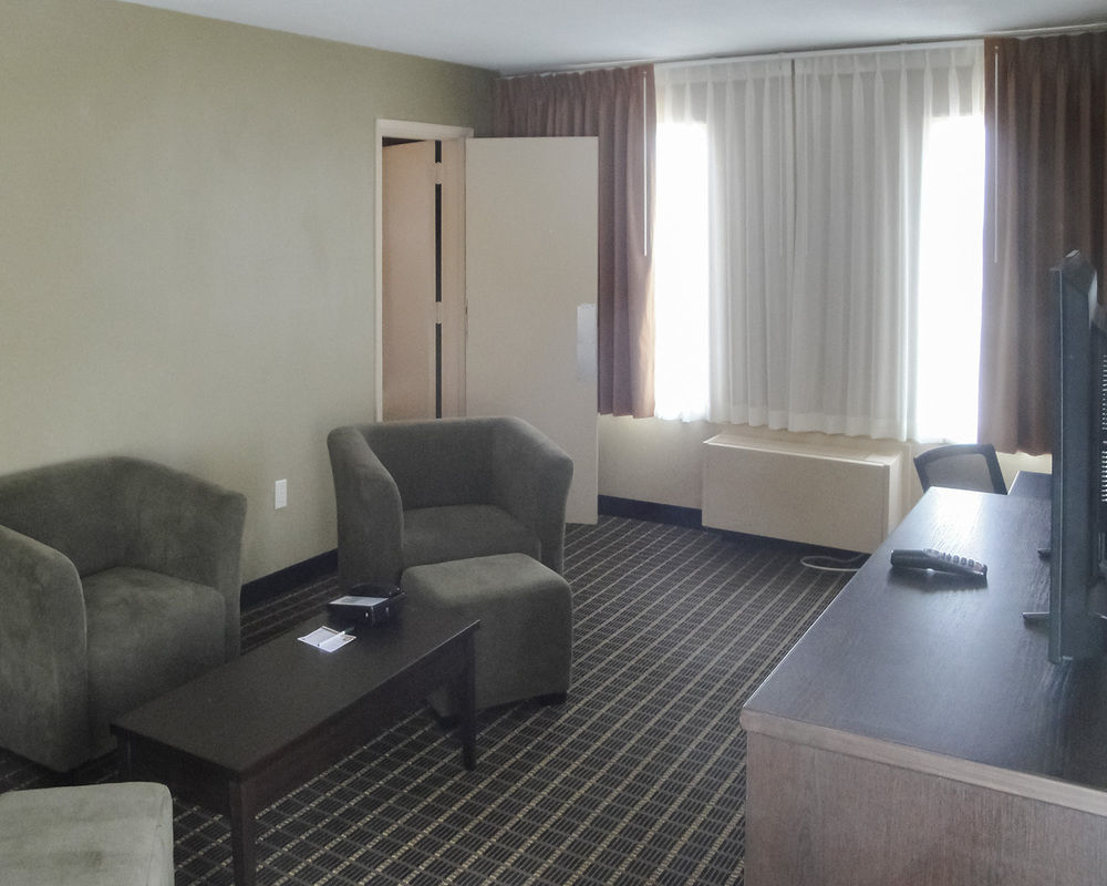 Quality Inn & Suites Downtown Windsor Zewnętrze zdjęcie