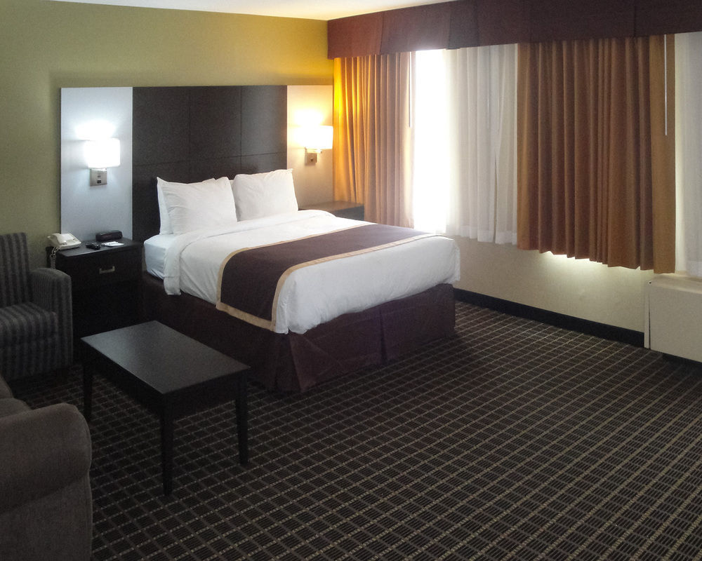 Quality Inn & Suites Downtown Windsor Zewnętrze zdjęcie